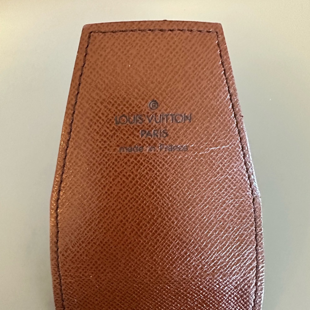 Louis Vuitton Monogram Cigarette Lipgloss card holder - Authentic - Picture 11 of 14